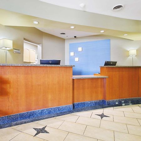 Sandman Hotel & Suites London Downtown Extérieur photo